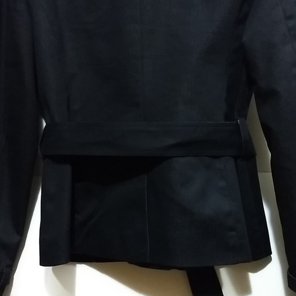 Black jacket. Fully lined. Excellent condition. - Picture 5 of 7